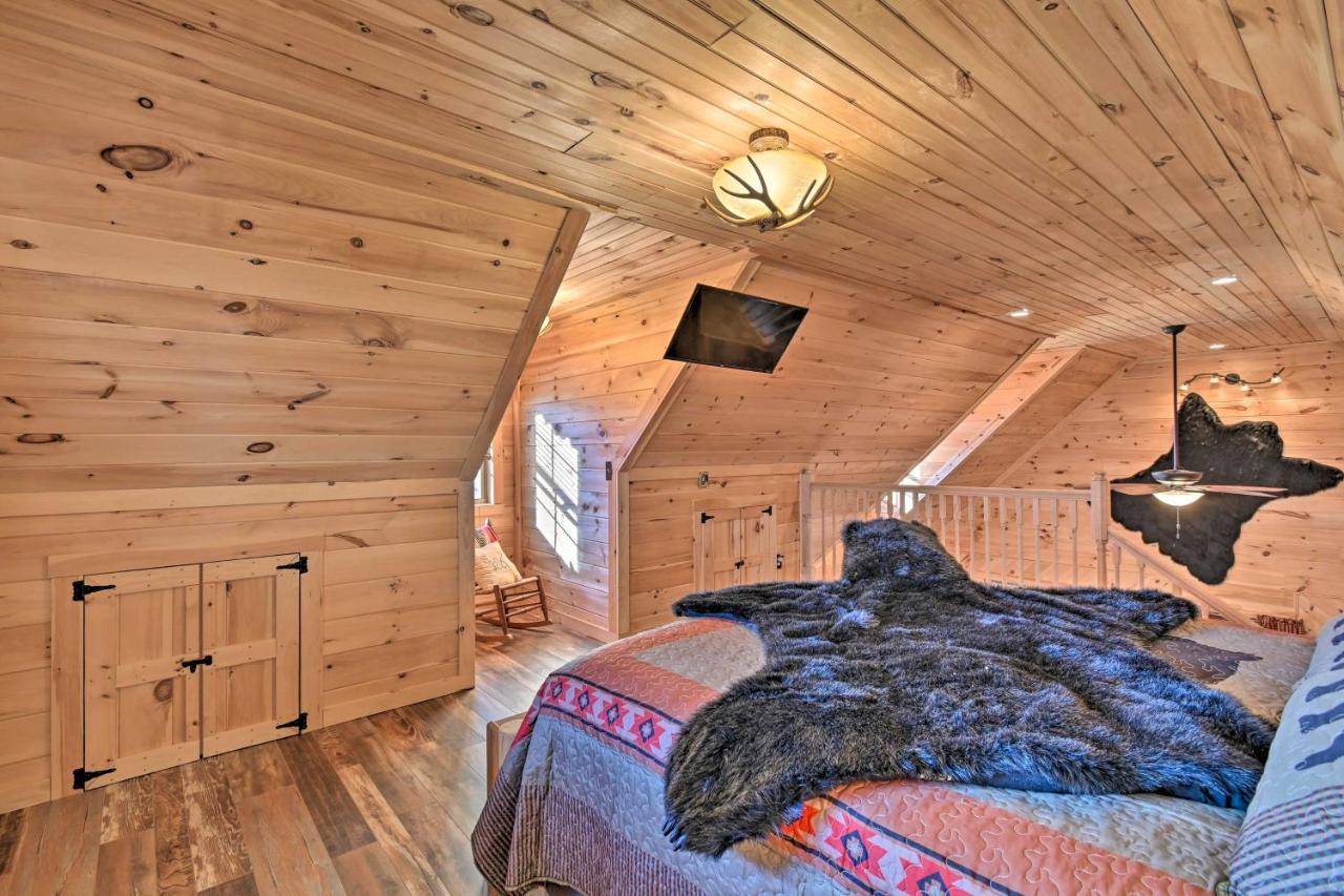 Quiet And Secluded Berea Cabin On 70-Acre Farm! Luaran gambar